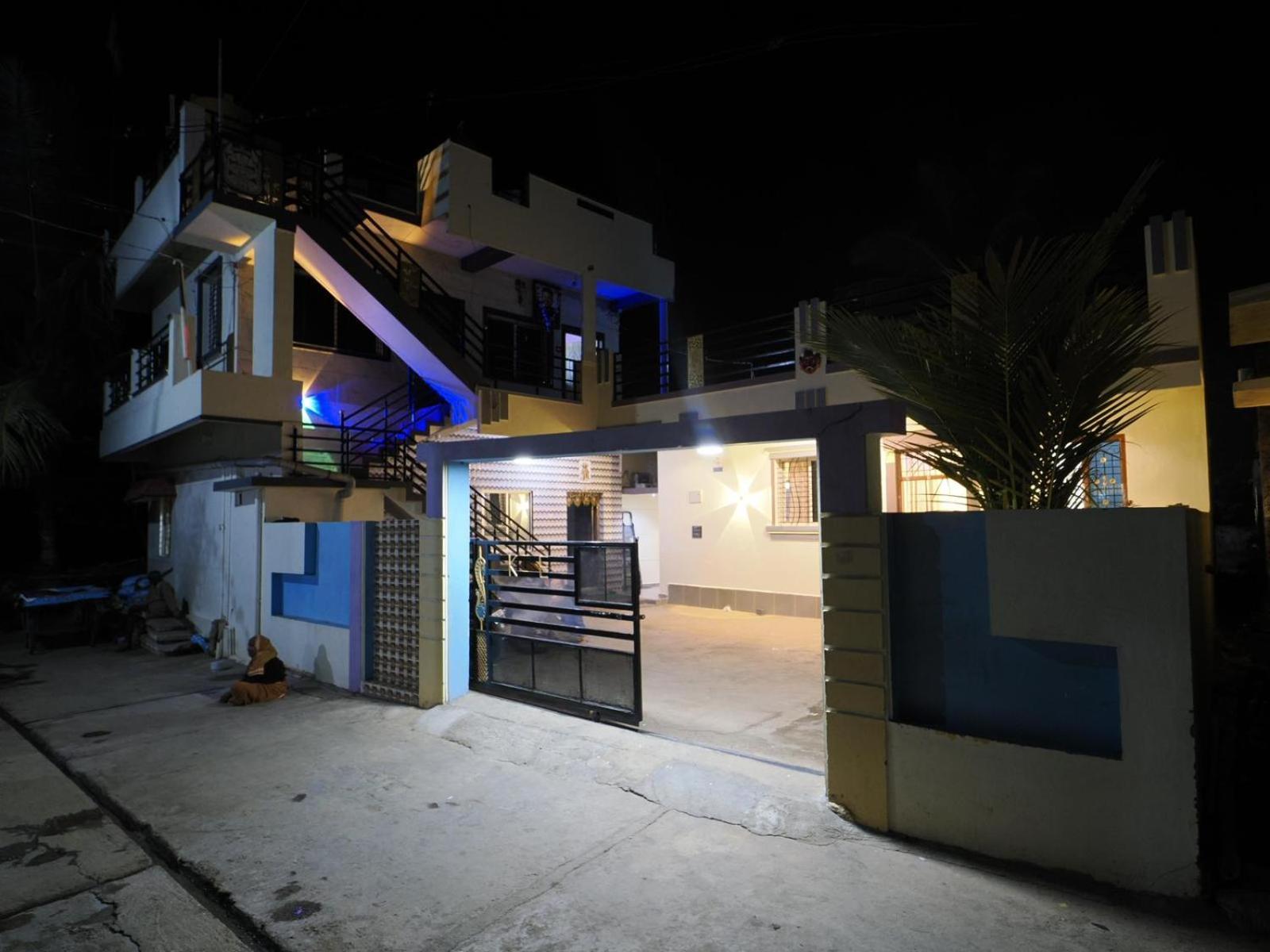 Coconut Homestay Hampi Εξωτερικό φωτογραφία
